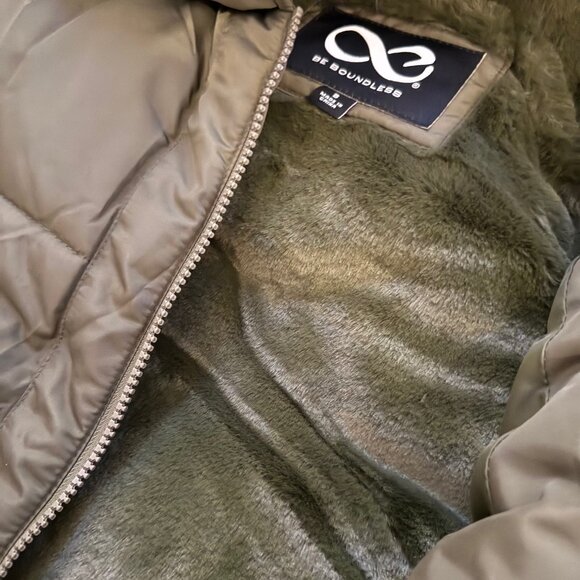 Be Boundless Women's Water-Resistant Faux Fur Hooded Jacket - Picture 3 of 3